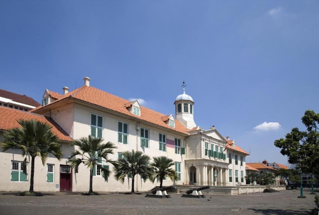 Madu Inn Джакарта Экстерьер фото