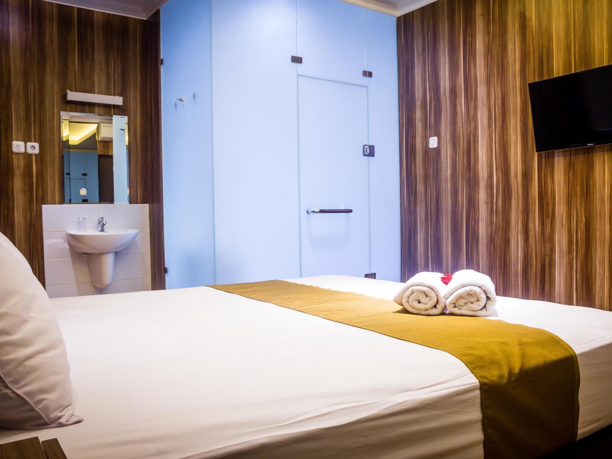 Madu Inn Джакарта Экстерьер фото